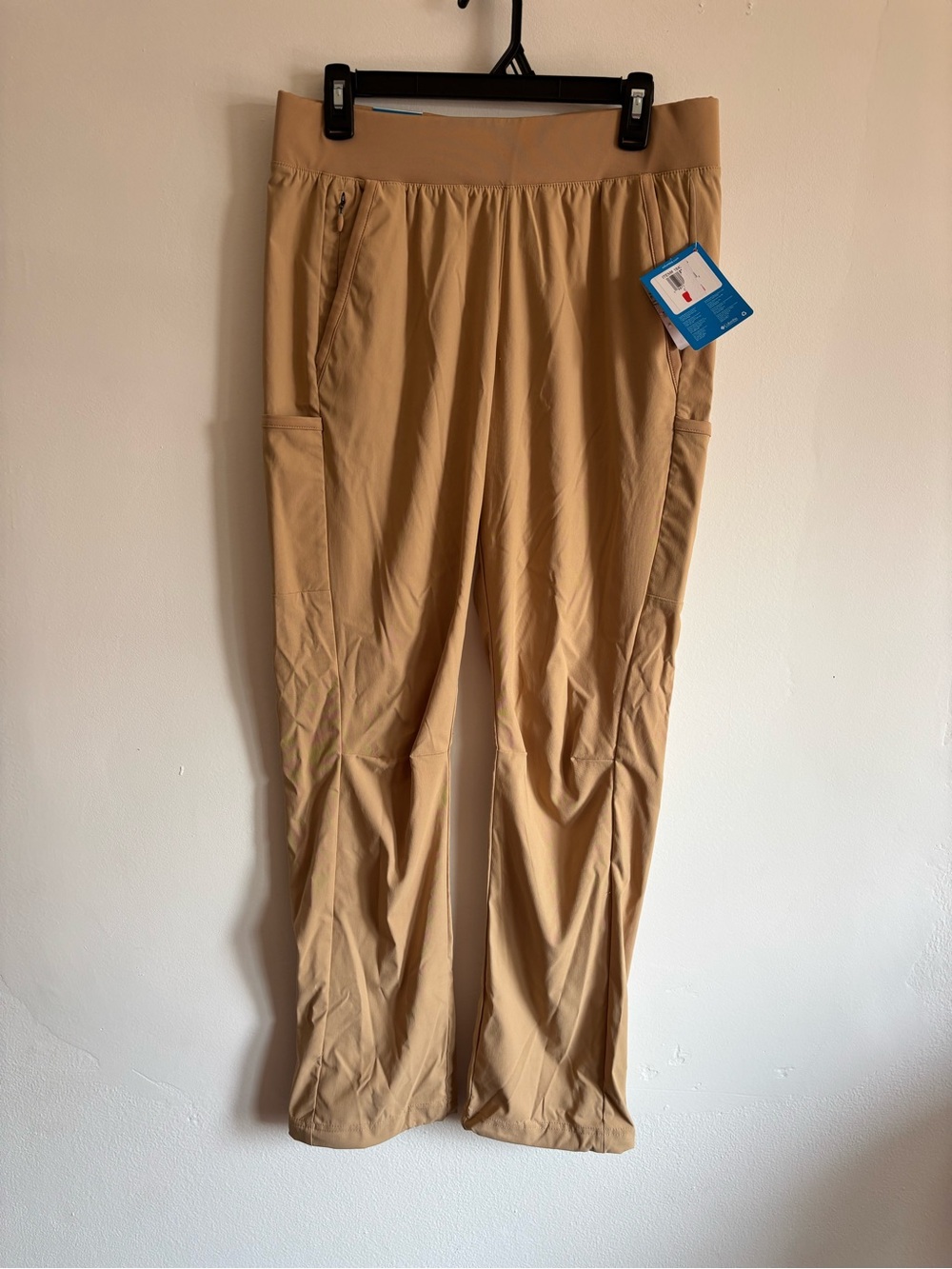 Columbia Women's Straight-Leg Travel Pants in Tan